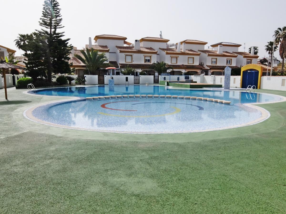 Apartamento Familiar Junto A La Playa De San Fernando - Oliva Eksteriør bilde